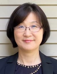 Mrs Doreen Kim